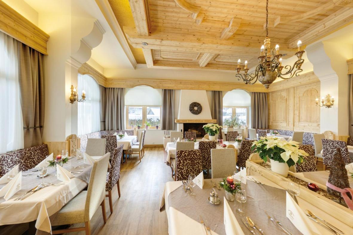 Hotel Goldene Rose Reutte Exterior foto