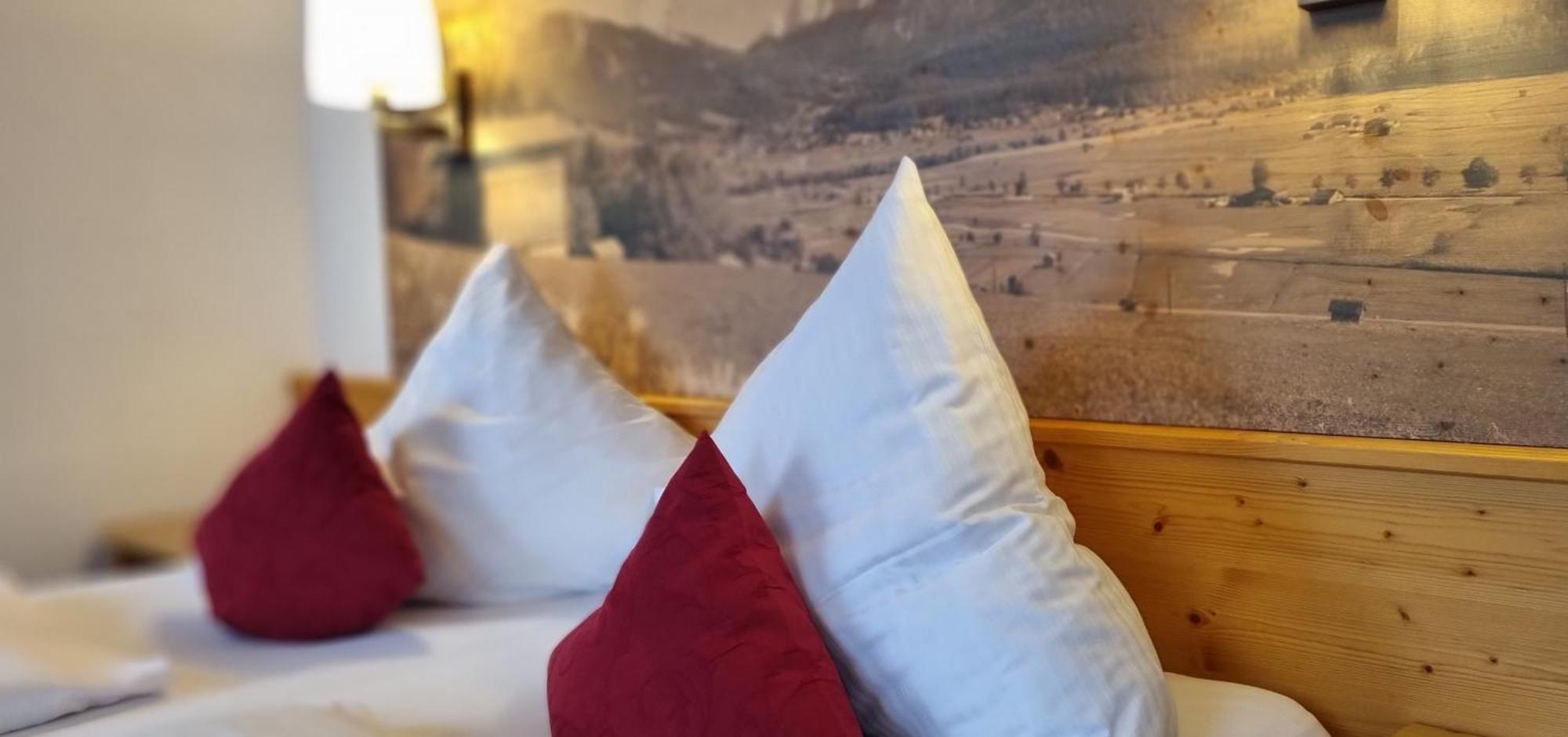 Hotel Goldene Rose Reutte Cameră foto